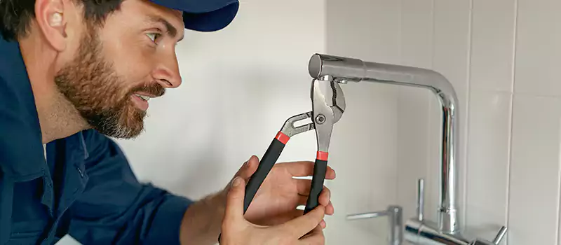 Plumbers to Fix Water Pressure Issues in House in Palm Jumeirah, United Arab Emirates